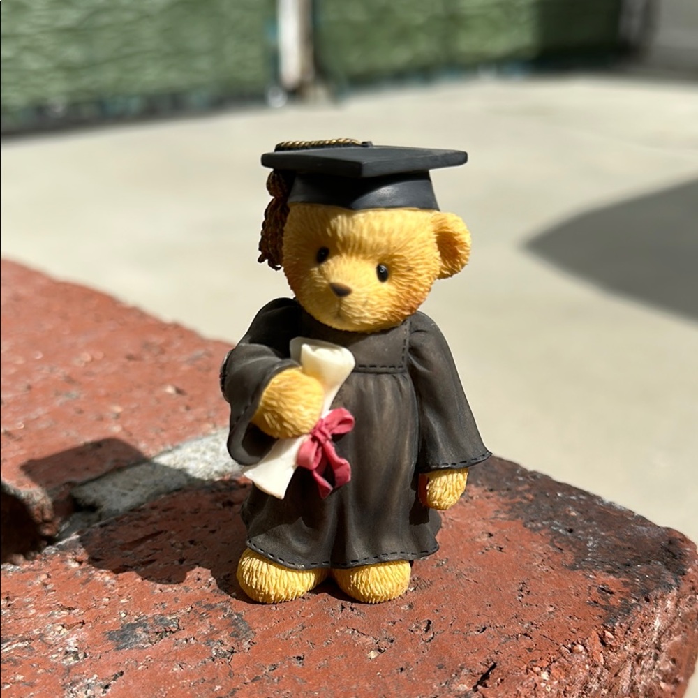 🧸 Cherished Teddies Graduation Bear in Cap & Gown Figurine Avon Exclusive